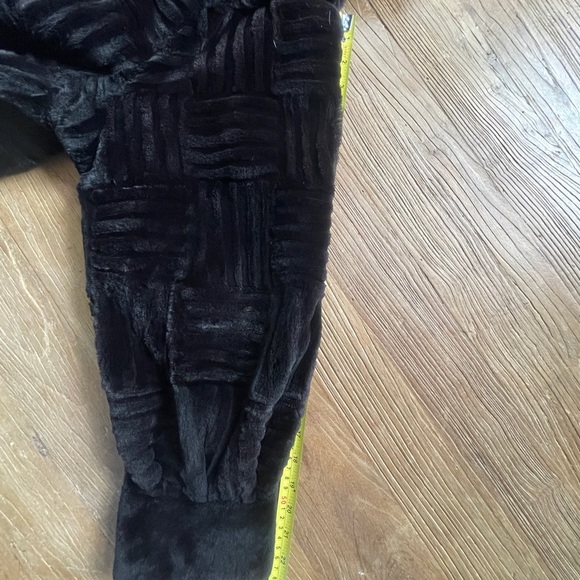 SOLD;Sheared Beaver stroller , Size 16 , Hood And Collar, Hand Clipped Texture - Picture 12 of 16